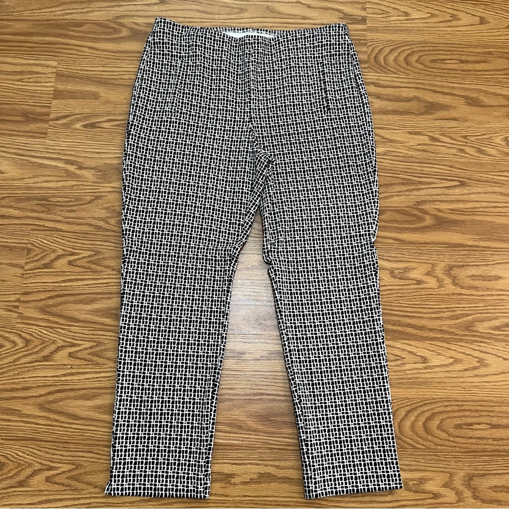 Chico’s White Black Print Stretch Dress Pants Size 2 (M/12)